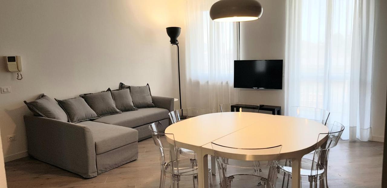 V12 Apartments - Trecate Kültér fotó